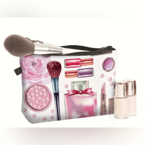 NWT-Makeup Design Cosmetic Bag - Picture 2 of 5